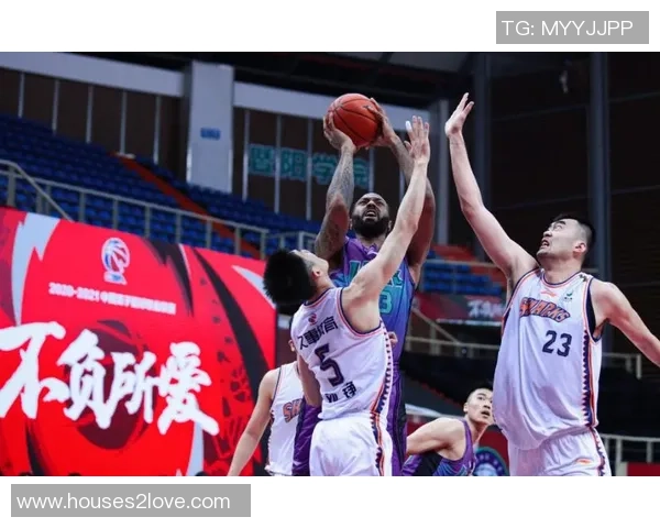 布泽尔兄弟合力41分拯救杜克队伍逆转对手一度领先13分